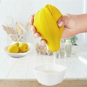 ที่คั้นน้ำผลไม้แบบพกพาขนาดเล็ก ทำจากซิลิโคน คั้นมะนาวด้วยมือ - Product Image 3
