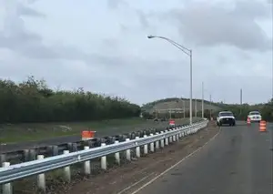 Zinced in acciaio recinzione di sicurezza del traffico barriera autostradale Guardrail per la vendita