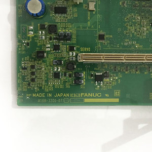 Carte mère de commande de machine CNC FANUC A16B-3200-0711 - Product Image 2
