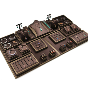 Exhibidores de Joyería de Lujo para Mostrador de <span class=keywords><strong>Tienda</strong></span>, Juego de Soportes para Exhibición de Anillos, Pulseras y Aretes de Cadena Marrones de Alta Gama - Product Image 2