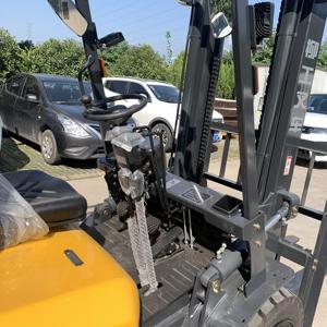 NWE LIUGONG 3.5TON carretilla elevadora diésel 4,5 M con mástil de dos etapas carretilla elevadora de cambio lateral - Product Image 2