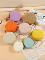 Mini sac de plage rond tressé solide sac de téléphone portable à bandoulière à la mode environnementale avec fermeture à glissière pour les vacances