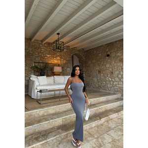 Robe longue grise vintage à motif floral avec détail au dos, style décontracté pour les fêtes, du XS au XL, grande taille avec doublure à volants incluse - Product Image 5