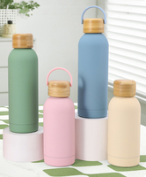 Vaso de acero inoxidable de 500ml, botella de agua aislada minimalista, tapa de bambú, mango de correa, frasco de vacío de boca estrecha para senderismo