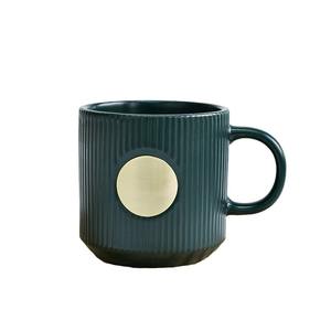 แก้วเซรามิคลายตราสัญลักษณ์ทองเหลืองเคลือบทอง ดีไซน์ทันสมัย ทนทาน เหมาะเป็นของขวัญสำหรับธุรกิจ - Product Image 2