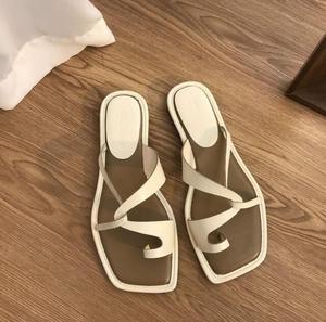 New Factory Ladies Set-toe Outdoor Fashion Beach Slides Women's Square Head Flat Sandals Slippers - Product Image 3