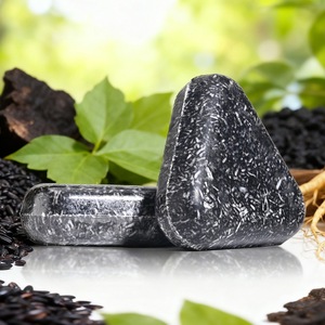 <span class=keywords><strong>Savon</strong></span> capillaire artisanal nourrissant et nettoyant en profondeur, à base de riz, de Polygonum Multiflorum et de Ganoderma Lucidum <span class=keywords><strong>noir</strong></span>, biologique, 120g, en gros - Product Image 1