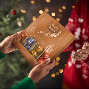 <b>Assorted</b> <b>chocolate</b> fondant gift box, suitable for gifting and customizable according to needs - Product Image 5