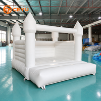 Château gonflable commercial en PVC blanc Ceyu avec tours d'angle et piliers, château gonflable pour mariage