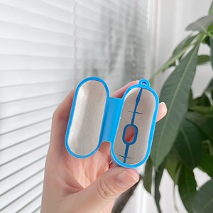 Étui pour casque Pro2 de 3e génération, en silicone monobloc, couleur unie, avec revêtement floqué, protection pour casque - Product Image 4