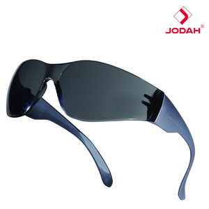 แว่นตานิรภัยโพลีคาร์บอเนต JODAH Brava2 นำเข้า ทรงเต็มกรอบ ออกแบบตามหลักสรีรศาสตร์ เลนส์ป้องกันรอยขีดข่วน ป้องกันได้ดีเยี่ยม - Product Image 6