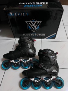 <span class=keywords><strong>Pattini</strong></span> <span class=keywords><strong>a</strong></span> <span class=keywords><strong>rotelle</strong></span> professionali <span class=keywords><strong>in</strong></span> fibra di carbonio Black Wukong, <span class=keywords><strong>pattini</strong></span> <span class=keywords><strong>in</strong></span> linea freestyle, <span class=keywords><strong>pattini</strong></span> da slalom di livello agonistico per adulti e bambini - Product Image 4
