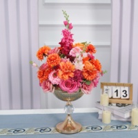 Boule de fleurs artificielles en soie rouge champagne personnalisée en gros pour la décoration de table, idéale pour les mariages, les propositions de mariage, les fêtes et les réunions.