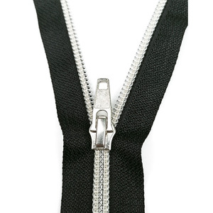 <span class=keywords><strong>Fermeture</strong></span> éclair en nylon de curseur en métal lisse renforcé résistant d'usine pour les sacs de voyage d'équipement extérieur de bagage de vêtements de travail - Product Image 1
