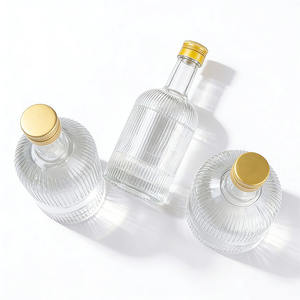 Bouteille en verre à rayures verticales vide personnalisable de 330 ml, 375 ml, 500 ml, ronde avec bouchons à vis pour l'emballage de vin, whisky, vodka - Product Image 3