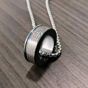 Collar con Colgante de Letra Inglesa en Acero Inoxidable Plateado, Estilo Hip Hop Unisex, Joyería de Moda, Accesorio de Regalo - Product Image 2