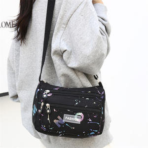 Sac messager tendance pour femme, vert, multi-couches, avec fermeture éclair, imperméable, sac bandoulière pour usage quotidien, printemps 2025 - Product Image 2