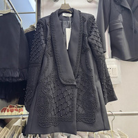 Blazer mi-long pour femme, orné de perles faites à la main, veste de costume élégante richement décorée, manteau sur mesure de style créateur