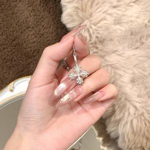 Collar con Colgante de Perla Blanca Australiana de Partículas Grandes Clásicas de Plata de Ley S925, Lujoso con Diamantes Completos y Color Blanco Puro - Product Image 1