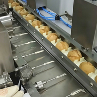 Machine automatique de remplissage par injection de crème d'arachide pour pâte feuilletée, croissants, gâteaux au chocolat et beignets