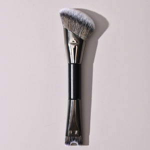 Brocha de Maquillaje Kabuki Grande Tipo Abanico para Base y Corrector, Brocha de Contorno Dorada de Doble Extremo Multiusos con Mango Metálico para Maquillaje Corporal - Product Image 6