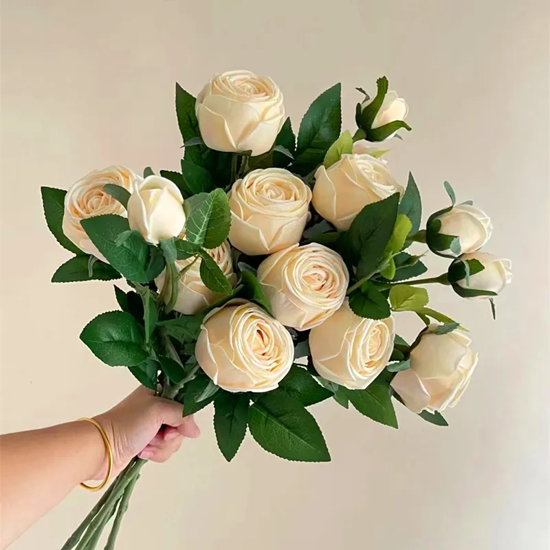 शादी की सजावट के लिए एकाधिक रंग 3 सिर वाले गुलाब कृत्रिम फूल गुलाब सिमुलेशन गुलाब