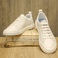 Chaussures décontractées blanches neutres de luxe pour homme, chaussures de sport en cuir gaufré de haute qualité, chaussures de course respirantes à lacets