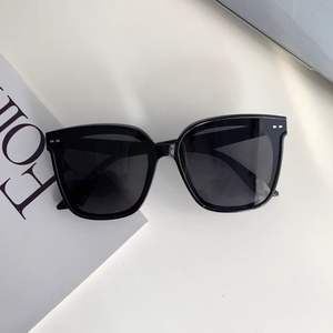 Wholesale Low Price <b>Large</b> <b>Frame</b> Small logo Sun Glasses Outdoor Sunshade Luxury Glasses Men Glasses - Product Image 1