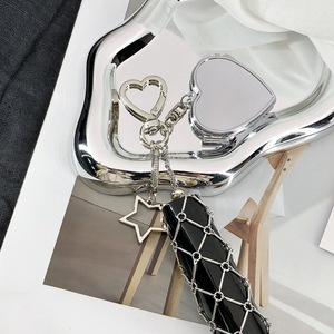 Bolso de malla de acero inoxidable para lápiz labial, estilo <span class=keywords><strong>Instagram</strong></span>, moderno y portátil, con llavero y espejo colgante, muy vendido para mujeres. - Product Image 4