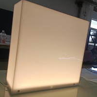 Boîte lumineuse étanche en acrylique rectangulaire personnalisé et étanche aux intempéries avec contrôle de gradation de 5000 lumens pour une utilisation intérieure et extérieure