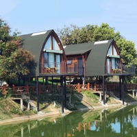 Kit de maison en structure acier imperméable, type A-frame, cabane triangulaire pour hôtel de glamping
