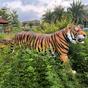 Estatua de Tigre Realista de Resina <span class=keywords><strong>para</strong></span> <span class=keywords><strong>Jardín</strong></span> Exterior, Decoración de Animales Salvajes, Escultura de Tigre de Fibra de Vidrio Personalizable a Tamaño Real - Product Image 3