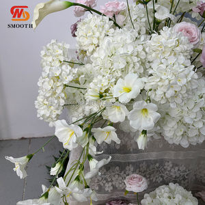 Alfombra de flores para pasillo de boda, diseño esponjoso hecho a mano, color blanco, hortensias, para eventos de boda - Product Image 3