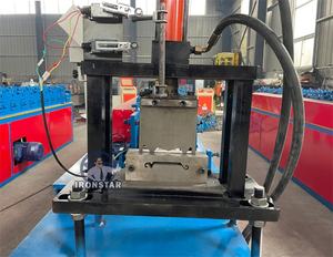 Máquina perfiladora de puerta de persiana perforada de <span class=keywords><strong>corte</strong></span> hidráulico con sistema de punzonado a precio barato - Product Image 4