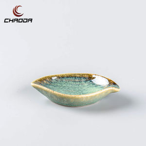 CHAODA Plats à tremper en céramique écologiques en forme <span class=keywords><strong>de</strong></span> <span class=keywords><strong>feuille</strong></span> verte Soucoupe en porcelaine Sauce à sushi Plats à tremper - Product Image 4