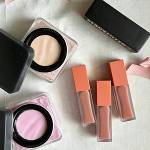 Cosmétiques de Maquillage Professionnels en Gros : Correcteur, <span class=keywords><strong>Bronzer</strong></span>, Fard à Joues, Illuminateur, Spray Fixateur Visage, Poudre Fixatrice - Product Image 4