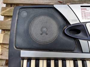 คีย์บอร์ดไฟฟ้าแบบพกพา PSR280 ยามาฮ่า 61 คีย์ พร้อมจอ LCD ขายดี - Product Image 3