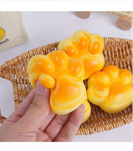 Jouet anti-stress en PU en forme de patte de chat mignon, à remontée lente, toucher doux, marque OEM MQ-A-006 pour commandes en gros - Product Image 6