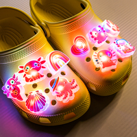 Populaire Lumières LED pour chaussures en PVC rose, breloques LED amusantes en forme d'animaux, lumières pour boucles de chaussures arc-en-ciel mignonnes en forme d'animaux, breloques de fête