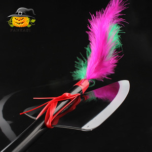 Hache indienne sauvage d'Halloween avec plumes, accessoire de costume en plastique pour enfants, jouet de fête pour filles - Product Image 3