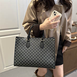 Bolso Tote a Cuadros Retro para Mujer 2026, Bolso Tote de Gran Capacidad, Bolso de Hombro Portátil de Alta Gama para Mujer - Product Image 3