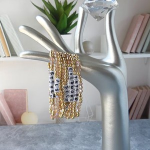 Set di Braccialetti con Perline e Cristalli K-pop, Accessorio per Cosplay Hallyu, Regalo per Fan, Bracciale dell'Amicizia, Casual/Sportivo da Donna - Product Image 4
