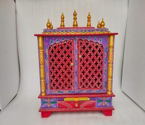 Mandir Decorativo de Madera con Detalles Pintados a Mano, Estructura Compacta, Cajones de Almacenamiento, Acabado Liso para Templos en Casa y Apartamentos - Product Image 1