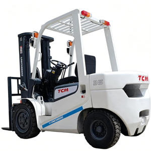 Montacargas Diésel TCM FD35 Usado Original de Japón de Alta Calidad con Desplazador Lateral Hidráulico y Neumáticos Sólidos de 3.5 Toneladas - Product Image 1