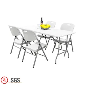 Kaliteli taşınabilir dört koltuk beyaz açık taşınabilir katlanır masa ve sandalye seti olaylar için