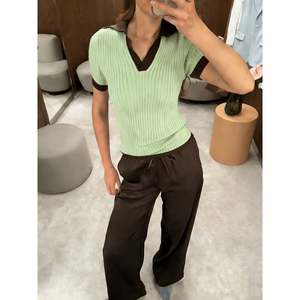 เสื้อสเวตเตอร์แขนสั้นลายซี่โครง เสื้อถักผู้หญิง คอเหลี่ยม สีขาว - Product Image 1