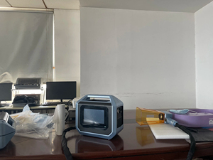 Venda quente QR Code Gravador Laser Gun Impressora Handheld 20W 30W 50W Laser Máquina de Marcação para Metal Logo Aço - Product Image 4