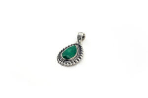 Colgante de Berilo Verde Estilo Vintage, Joyería Hecha a Mano en Plata de Ley 925, Regalo de Diseñador para Mujer, Proveedor Mayorista de Joyería - Product Image 4