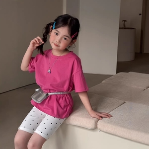 T-shirt à manches courtes pour garçons, nouvelle collection été 2026, haut fin, tendance et polyvalent pour bébés filles, couleur unie, manches courtes - Product Image 4