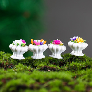 Plantes en pot miniatures en résine, ensemble de quatre décorations de bureau d'intérieur de 3 à 5 cm, ornement de fleurs artificielles - Product Image 1